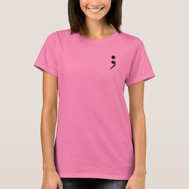 As senhoras Short o t-shirt do SemiColon da Capa (Frente)