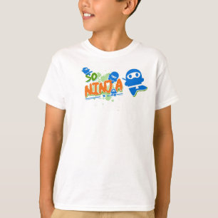 Assim o azul de Ninja caçoa o t-shirt da campainh