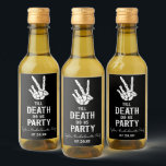 Até que a morte nos faça Festa de solteira de esqu<br><div class="desc">Estes são até a morte do Partido Americano Gótico,  mingau,  Festa de solteira de esqueleto Mini Rótulos de Garrafa de Vinho!</div>