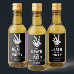 Até que a morte nos faça Festa de solteira de esqu<br><div class="desc">Estes são até a morte do Partido Americano Gótico,  mingau,  Festa de solteira de esqueleto Mini Rótulos de Garrafa de Vinho!</div>