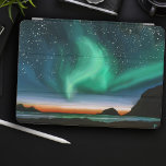 Aurora Borealis - Pintura a Óleo<br><div class="desc">Uma bela aurora borealis na noite estrelada. Reflexões no mar. Mão Pintada por Fantabuloustef - 2023</div>