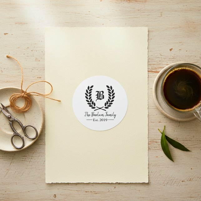 Autocolantes Clássicos Monogramas com Nome de Famí (Custom Family Name Monogram Classic Round Stickers)