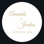 Autocolantes Dourados<br><div class="desc">Esse simples adesivo de caligrafia dourada traz um luxo elegante,  mas moderno,  a um casamento ou cerimônias minimalistas e mais tradicionais ou formais,  e a favores. A caligrafia casual permite um sentimento antigo,  enquanto o design neutro de classe pode ser combinado com quaisquer aspectos únicos de sua celebração.</div>