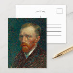 Autorretrato | Cartão postal Vincent Van Gogh<br><div class="desc">Autorretrato (1887) do artista poste-impressionista holandês Vincent Van Gogh. Em 1886 Van Gogh mudou-se para Paris, onde criou pelo menos 24 autorretratos durante sua estadia de dois anos. Ele estudava a técnica do pontilhismo, mas aplicava as marcas de forma única. A escova densamente dobrada e as cores intensas tornaram-se uma...</div>