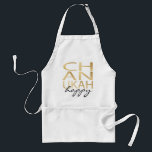 Avental Aprons Chanukah Happy<br><div class="desc">Um avental padrão "Chanukah Happy". Este "Chanukah Happy" faz um presente de anfitrião/anfitrião de excelentes também! Personalize excluindo texto, "feliz" e adicionando sua própria mensagem. Escolha seu estilo de fonte, cor e tamanho favoritos para o texto. Esse design também pode ser criado em outros tons de tamanho e a cor...</div>