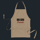 Avental Cartazes Rei de CHURRASCO personalizados para home<br><div class="desc">O nome personalizado "CHURRASCO Rei" para homens. Engraçado ideia de presente de festa de aniversário para caras que adoram grelhar e cozinhar ao ar livre. Comprar um para o chefe pai, tio, marido, avô, irmão, etc. Bicicleta Humorosa canta em branco, bege e e amarelo. Manly design com letras legal de...</div>