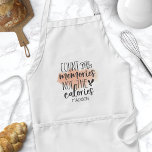 Avental Conte As Memórias Não A Citação Das Calorias<br><div class="desc">Conte As Memórias E Não As Calorias Citam Adulto Apron. Um avental de chef bonito com uma citação engraçada de humor de cozinhar. Personalize este design de humor de cozinheiro personalizado com seu próprio nome ou texto.</div>