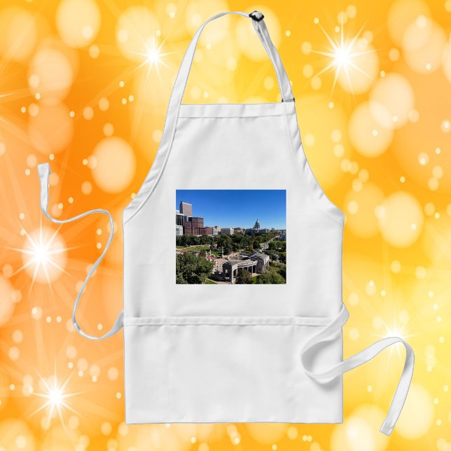 Avental Denver Colorado Landscape Photo (An apron featuring a photo of downtown Denver, Colorado.)