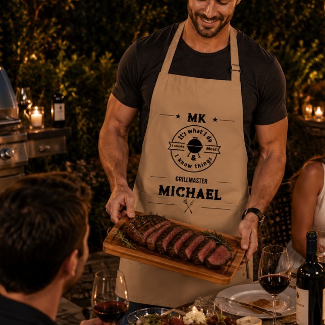 Avental É O Que Eu Faço Eu Fumo Carne & Eu Sei Coisas Engr (aprons personalized monogram initials monogrammed for him masculine BBQ funny dad chef gift )