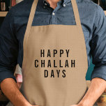 Avental Feliz Challah Days Cute Hanukkah<br><div class="desc">Coloque todos os seus favoritos de férias neste avental super fofo com "Dias Felizes de Challah" na moderna fonte negra. Um presente de novidade divertido para Hanukkah!</div>