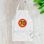 Avental Limite de velocidade setenta<br><div class="desc">Adicione um traço de personalidade ao seu cozinhar ou ao seu artesanato com este Sinal de Velocidade 70 Rodovia Apron! Apresentando um gráfico ousado de uma placa de estrada clássica, este avental é perfeito para qualquer um que ama a estrada aberta ou tem necessidade de velocidade — até mesmo na...</div>