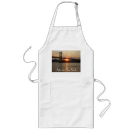 Avental Longo Ponte RFK no Sunset Astoria, NY Apron