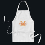 avental monograma de nome personalizado | Cor de l<br><div class="desc">Nome personalizado avental monograma | Cor de laranja. Churrasco/avental de cozinha elegante para homens,  mulheres e crianças. letra inicial da tipografia do na moda. Barbecue/maçaricos inicializados no beige khaki / padrão branco e amarelo. Versão longa e curta. Faça um para mãe,  mãe,  esposa,  tia,  avó,  filha,  namorada etc.</div>