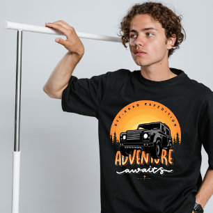 Aventura aguarda visto de rua T-Shirt