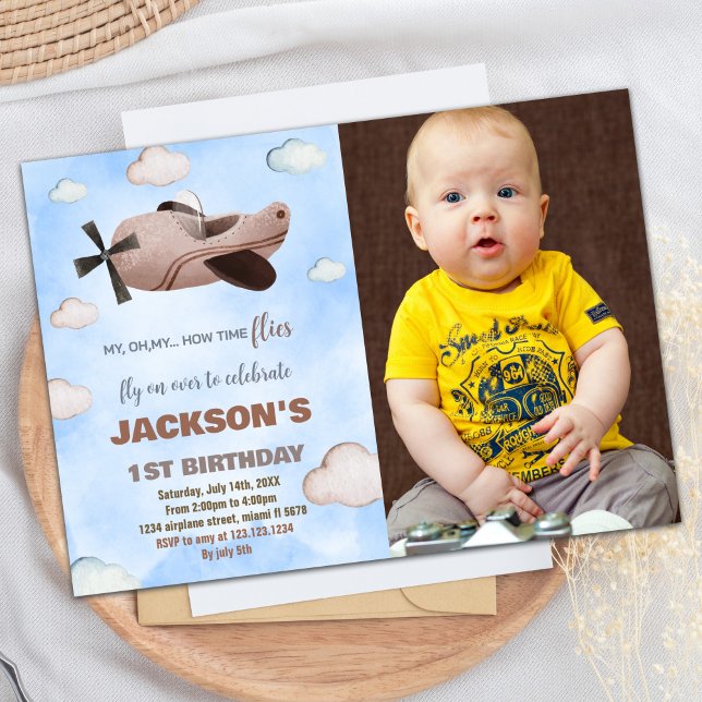 Avião - Convites de Aniversário Marrom com foto (Airplane Birthday Invitations Brown with photo)