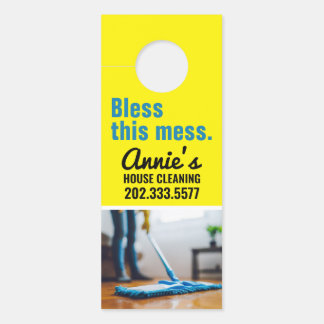 Aviso De Porta Cabeça Limpando Cabeça