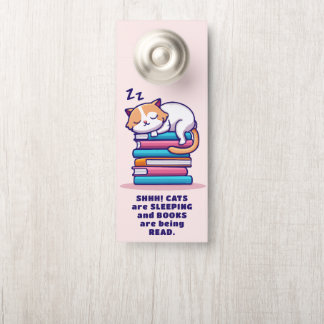 Aviso De Porta Gato numa Pilha de Livros Literário Personalizado