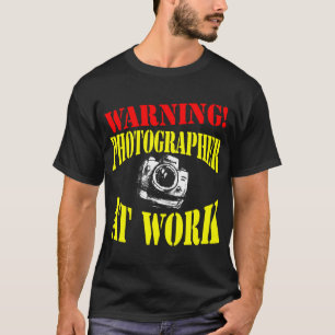 AVISO! Fotógrafo no trabalho - camisas escuras