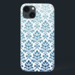 Azul-Cerceta da DK do inclinação da cor damasco de<br><div class="desc">O vintage influenciou o design barroco do teste padrão da superfície do damasco do estilo em uma cor-maneira do inclinação de detalhe azul escuro na parte inferior que gradua-se a uma luz cerceta-azul na parte superior em um fundo branco.</div>