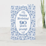 Azul de índigo no cartão de aniversário floral<br><div class="desc">Um cartão de aniversário muito bonito do 90, com um teste padrão floral do azul de índigo na capa e uma guarnição do laço do falso no interior, onde você pode igualmente personalizar a mensagem. Este design é parte da coleção fino e Painterly do "índigo" e pode facilmente ser ajustado...</div>