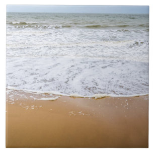 Azulejo cerâmico para vista da praia arenosa