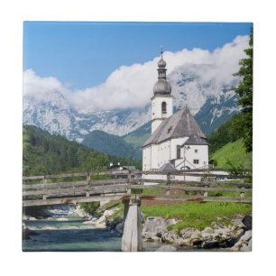 Azulejo De Cerâmica A igreja paroquial de Ramsau na Baviera, Alemanha