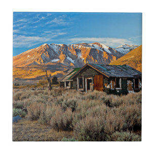 Azulejo De Cerâmica Antiga Fazenda ao Longo da Hwy 395 em June Lake