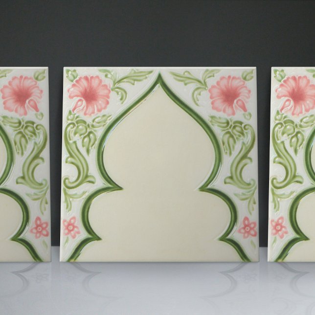 Azulejo De Cerâmica Art Nouveau Era 1905, por H. R. Johnson (Criador carregado)