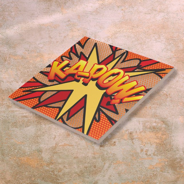 Azulejo De Cerâmica Arte Pop de Quadrinhos Retrô Divertido KA-POW (KA-POW Fun Retro Comic Book Pop Art Ceramic Tile)