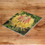 Azulejo De Cerâmica Azalea Blooms Floral Amarelo<br><div class="desc">Azulejo cerâmico que apresenta uma foto de funil em forma de funil,  a Azalea amarela floresce com manchas longas e curvas. Um design floral adorável! Selecione o tamanho do seu azulejo. Faz uma bonito trivet de cozinha!</div>