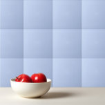 Azulejo De Cerâmica Azul-claro-claro-alto-colorido<br><div class="desc">Design azul-claro-azul-piscadinho-claro de cor sólida.</div>