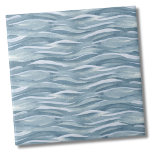 Azulejo De Cerâmica Azul padrão de água<br><div class="desc">Este impressão de água azul abstrato é excelente para uma casa de praia, uma casa de piscina, ou qualquer lugar onde você queira criar uma pequena vibração náutica! Apresenta traços de aquarela em vários tons de azul para um padrão sutil de água. Quer queiras usar este azulejo como uma pequena...</div>