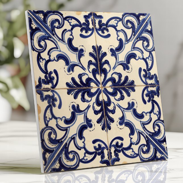 Azulejo De Cerâmica Azul Rústico e Branco Majólica (Criador carregado)