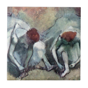 Azulejo De Cerâmica Bailarinas Amarrando os Sapatos por Edgar Degas