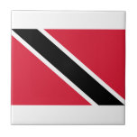 Azulejo De Cerâmica Bandeira de Trinidad e Tobago<br><div class="desc">Esta design apresenta a bandeira nacional de Trinidad e Tobago (oficialmente a República de Trinidad e Tobago), que é o país mais ao sul da ilha do Caribe. É composto pelas principais ilhas Trinidad e Tobago, assim como por muitas ilhas muito menores. Trinidade e Tobago é particularmente conhecida por sua...</div>