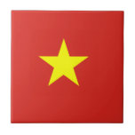 Azulejo De Cerâmica Bandeira de Vietnam<br><div class="desc">A bandeira vietnamiana é uma estrela em um campo. As cores usadas na bandeira são vermelho,  amarelo. A proporção da bandeira vietnamiana é 2: 3. A bandeira de Vietnam foi adotada em 1945.</div>