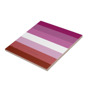 Azulejo De Cerâmica bandeira do orgulho lésbico feminino da SlipperyJo
