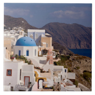 Azulejo De Cerâmica Bela vila de Oia com edifícios brancos