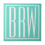 Azulejo De Cerâmica Bold Modern 3 Iniciais Monograma | Branco Em Aqua<br><div class="desc">Clássico,  ousado e moderno.</div>