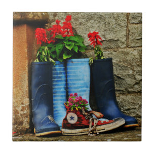 Azulejo De Cerâmica Botas e corredor dos wellies do pote de flor