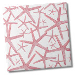 Azulejo De Cerâmica Casa de Praia Rosa Náutica<br><div class="desc">Um padrão de praia cor-de-rosa giro e tenra com estrelas-do-mar. Sinta-se livre para mudar a cor de fundo para corresponder ao seu espaço! Quer queiras usar este azulejo como uma pequena porta copos ou trivit para uma bebida ou prato... ou queres ficar grande com uma pancada de cozinha, ou azulejo...</div>