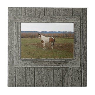 Azulejo De Cerâmica Cavalo de madeira velho da pintura da janela