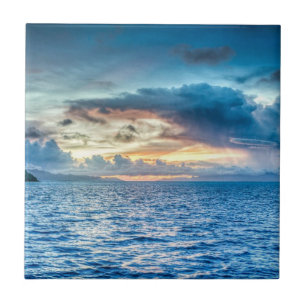 Azulejo De Cerâmica Céu Nublado sobre a Costa Oceânica de Bora Bora