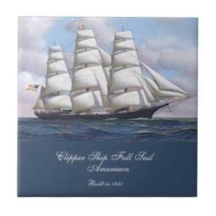 Azulejo De Cerâmica Cheio Americano de Clipper Navio Velas Sob Nuvens