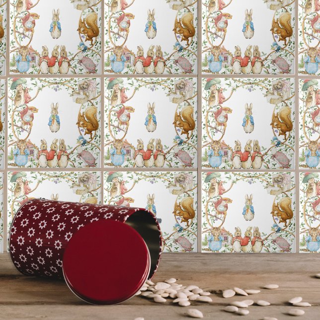 Azulejo De Cerâmica Clássico Peter, o Chá de fraldas do Coelho (Criador carregado)