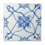 Azulejo De Cerâmica Cor da Água do Mediterrâneo Azul e Branco Padrão<br><div class="desc">Se você está procurando por um belo e distinto esplash para seu projeto de renovação em casa, não olhe mais além do nosso Azulejo de Cerâmica de Cor Azul e Branco do Mediterrâneo! Este azulejo é de um tipo, com uma intrincada escala de padrões azuis e brancos que coloca o...</div>