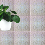 Azulejo De Cerâmica Cor damasco Dourada Barroca De Luxo Sobre O Pastel<br><div class="desc">Design decorativo de luxo e elegante,  apresentando um padrão de ornamentado de damasco dourado sobre um fundo azul pastel/rosa/púrpura ombre.</div>