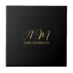 Azulejo De Cerâmica Cor Dourada Preta Monograma Nome da Letra Inicial<br><div class="desc">Representa-se com esta design moderna e elegante. Esse modelo pode ser personalizado para atender a todas as profissões profissionais.</div>