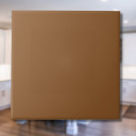 Azulejo De Cerâmica Cor Sólida Marrom Caramel | Elegante Clássico<br><div class="desc">Cor Sólida Marrom Caramel | Clássico | Elegante | Evolução | NA MODA | Presente</div>