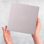 Azulejo De Cerâmica Cor Sólida Simples, Cinza Púrpura Leve do Pastel M<br><div class="desc">Este simples, minimalista e moderno é um design de azulejo de cor simples e sólida que irá com qualquer esquema. Você poderia usá-lo como um azulejo de parede como um realce ou uma parede inteira para um backsplash na sua cozinha, banheiro ou sala de lama ou para substituir azulejos de...</div>